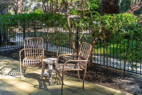 Pet-Friendly Home Just Minutes From Bondi Beach - Whitsundays Accommodation 0