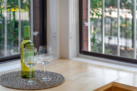 Pet-Friendly Home Just Minutes From Bondi Beach - Whitsundays Accommodation 2