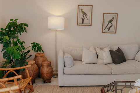 Pet Friendly Townhouse - Whitsundays Accommodation 0