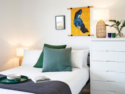 Peterborough House - Whitsundays Accommodation 2