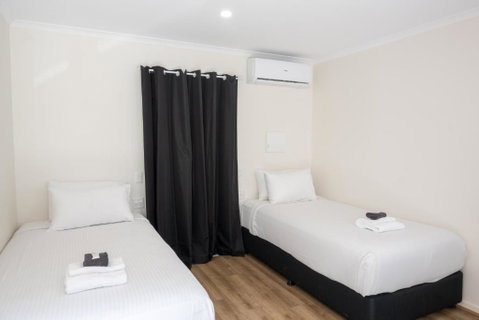 Petrie Mill Motel - Whitsundays Accommodation 2