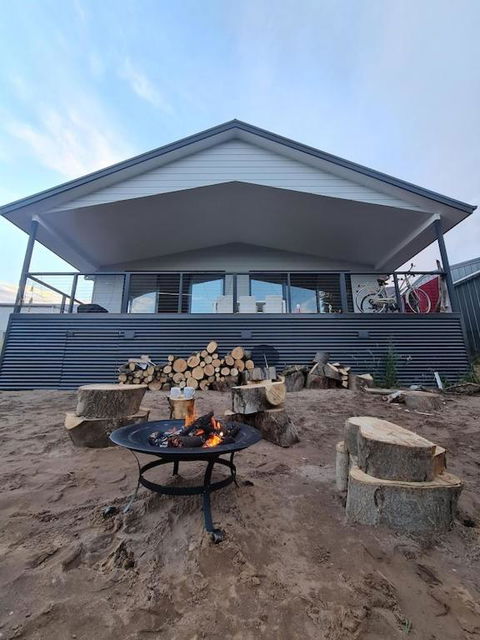 PIECE OF PARADISE, Huge 4 Bedroom Haven - Whitsundays Accommodation 1