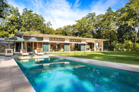 Pine Mountain - Whitsundays Accommodation 0