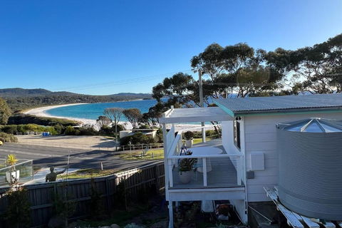 PIPI SHACK - Iconic Waterfront Shack Binalong Bay - Whitsundays Accommodation 0