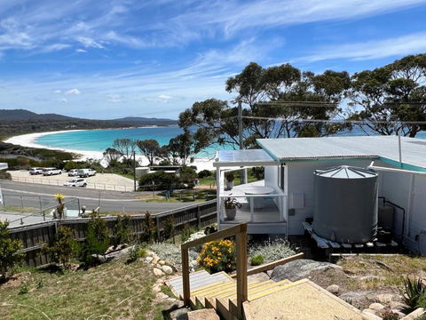 PIPI SHACK - Iconic Waterfront Shack Binalong Bay - Whitsundays Accommodation 1
