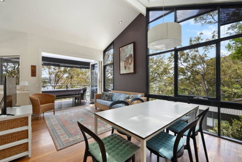 Pittwater Vistas - 5 Minutes To Palm Beach - Whitsundays Accommodation 2