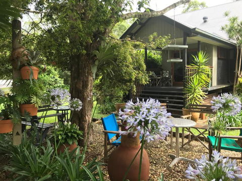 PK Illusions - Whitsundays Accommodation 0