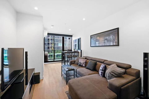 PM Residences - Modern Luxury 2BR Apt W Parking - Whitsundays Accommodation 1