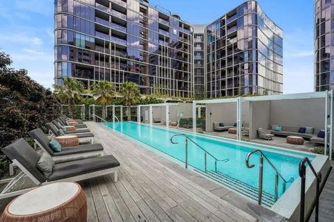 PM Residences - Modern Luxury 2BR Apt W Parking - Whitsundays Accommodation 0