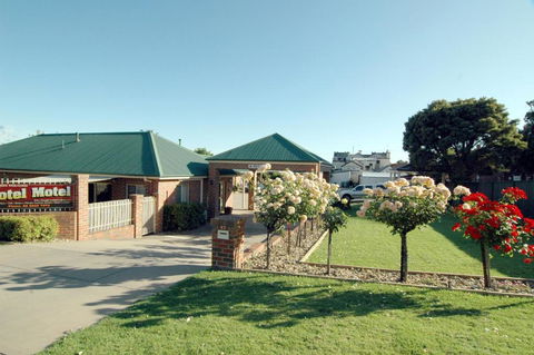 Poachers Paradise - Whitsundays Accommodation 3