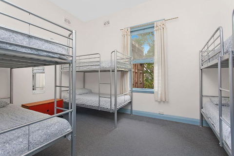 PodBed Sydney - Whitsundays Accommodation 3