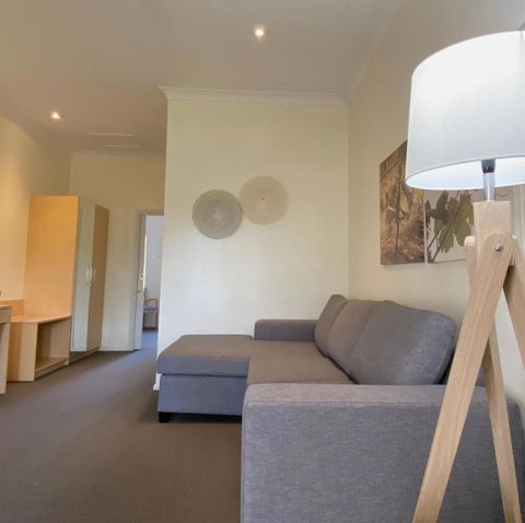 Pokolbin Village Estate - Whitsundays Accommodation 2