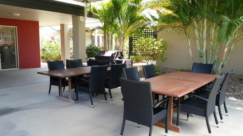 Port Denison Motor Inn - Whitsundays Accommodation 1