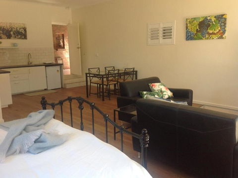 Port Elliot Rural Retreat - Whitsundays Accommodation 2