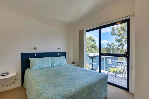 Port Huon Cottages - Whitsundays Accommodation 3