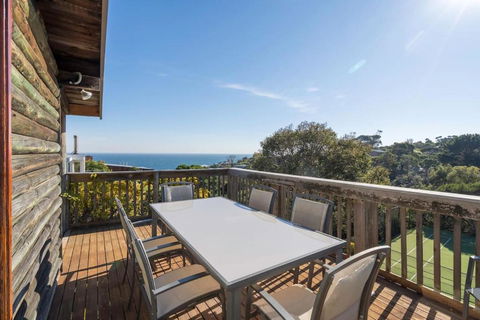 Port Philip Panorama - Bayview Retreat And Pool Bliss - Whitsundays Accommodation 1