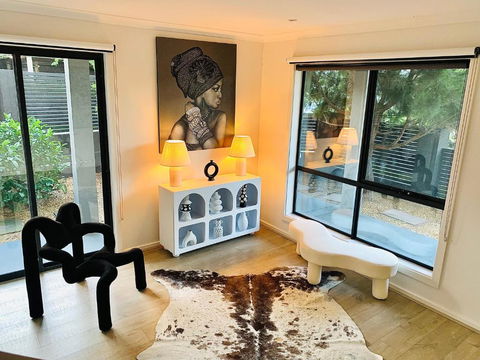 Position Perfection- Mornington - Whitsundays Accommodation 3