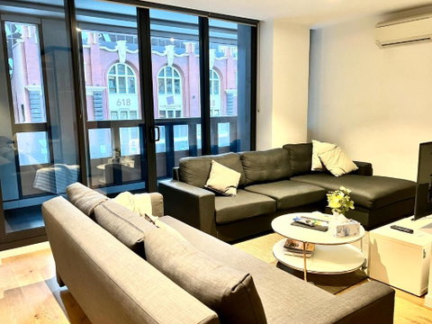 Readyset Apartments At Manhattan - Whitsundays Accommodation 2