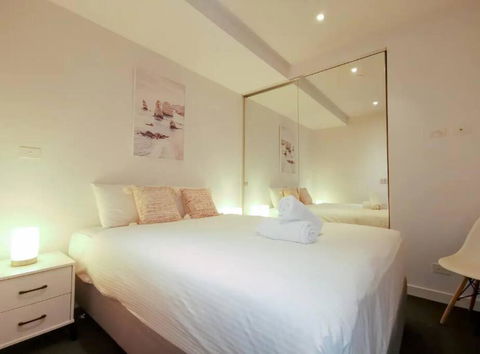 PR126-1 BR Comfy Stay Next To Station With FREE Parking - Whitsundays Accommodation 0