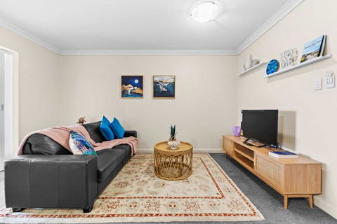 Prime Perth Apartment - Whitsundays Accommodation 1