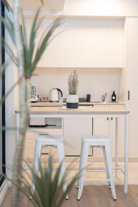 PRIME SPOT: Modern Studio+Balcony Darling Harbour - Whitsundays Accommodation 1