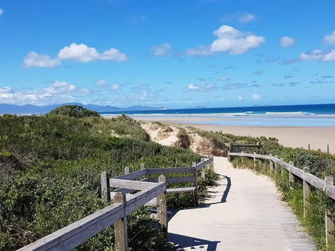 Prom Coast - Beach Abode - Sandy Point - Whitsundays Accommodation 2