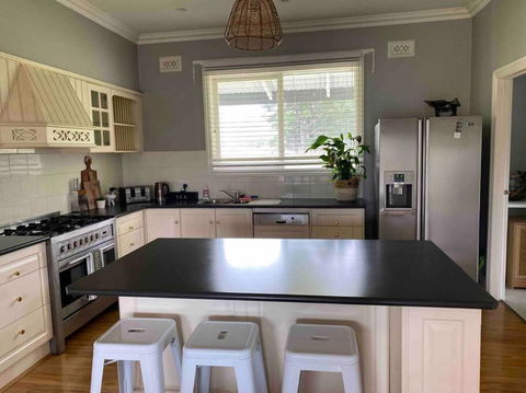 Prouts Lodge - Whitsundays Accommodation 3