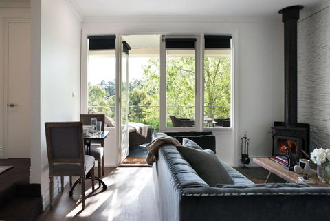 Provence Spa Villa 2 - Whitsundays Accommodation 3