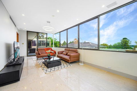 Putney Brand New Luxury House Pool & Waterview - Whitsundays Accommodation 2