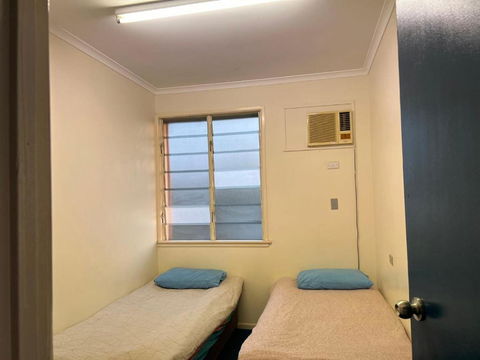 Q Lux Inn Emerald - Whitsundays Accommodation 1