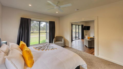 Quaffers On Storm King - Whitsundays Accommodation 1