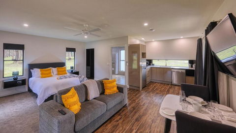 Quaffers On Storm King - Whitsundays Accommodation 3