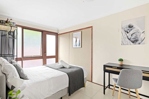 Quaint Double Room - Private Spot At Milperra - Shared Bathroom - Whitsundays Accommodation 3