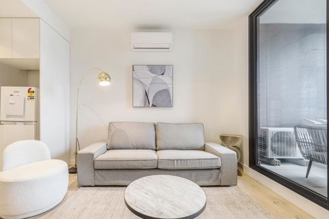 Quaint Stylish Hideout In Trendy South Melbourne - Whitsundays Accommodation 1