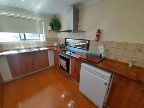QUIET PROPERTY BY THE RIVER - Whitsundays Accommodation 3