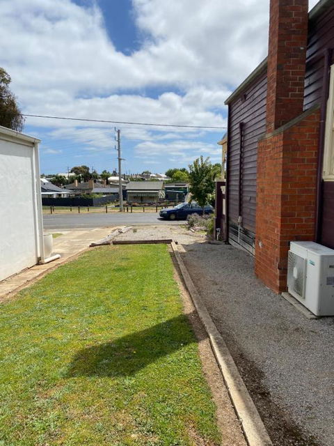 R&R Blue Diamond Luxury Studio Maryborough, Vic - Whitsundays Accommodation 3