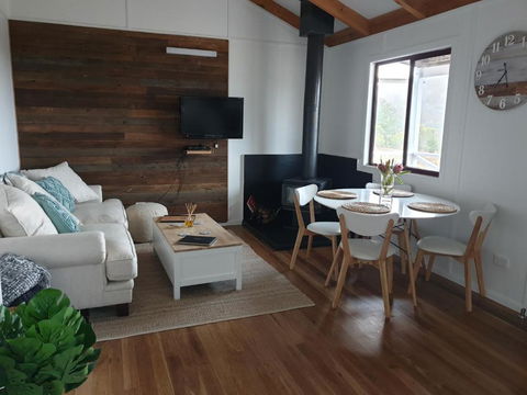 R & R On The Ravine - Whitsundays Accommodation 1