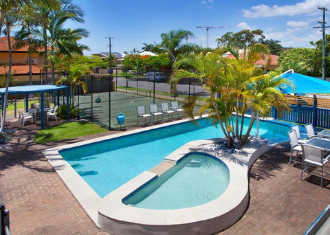 Raceways Motel - Whitsundays Accommodation 3