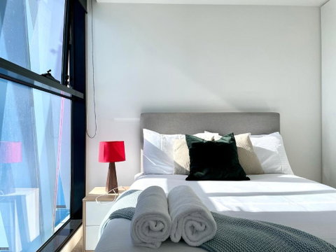 Readyset Apartments On Bouverie - Whitsundays Accommodation 1