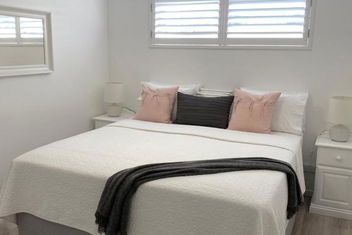 Rainbow Beach Dream Newly Renovated Stylish One Bedroom Apartment with Whitsundays Accommodation
