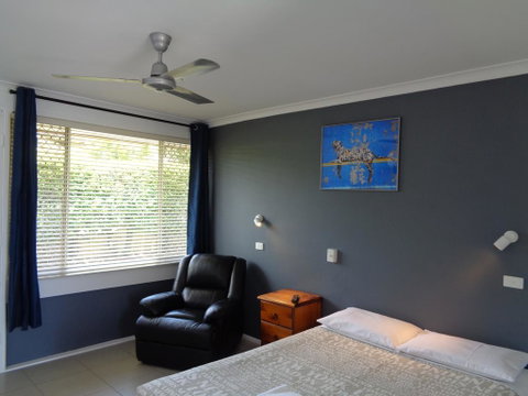 Aspley Sunset Motel - Whitsundays Accommodation 0