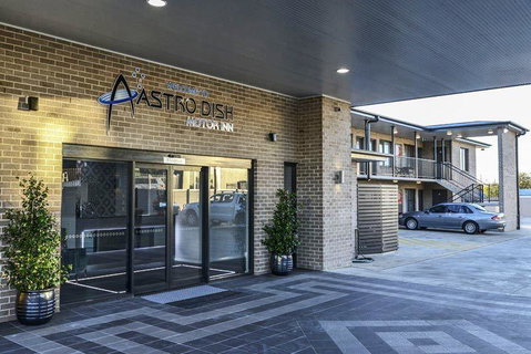 Astro Dish Motor Inn - Whitsundays Accommodation 0