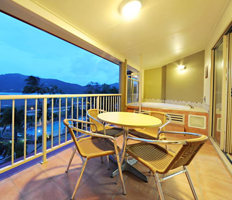 At Boathaven Bay Holiday Apartments - Whitsundays Accommodation 3