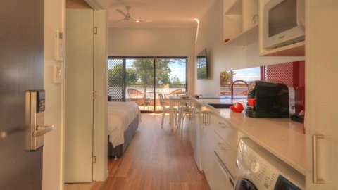 Atherton Motel - Whitsundays Accommodation 2