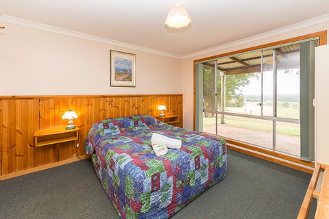 Augusta Sheoak Chalets - Whitsundays Accommodation 1