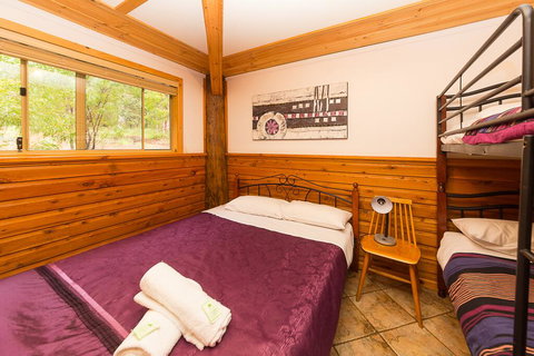Augusta Sheoak Chalets - Whitsundays Accommodation 3