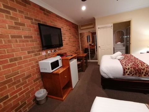 Aussie Rest Motel - Whitsundays Accommodation 2
