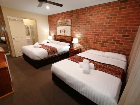 Aussie Rest Motel - Whitsundays Accommodation 1