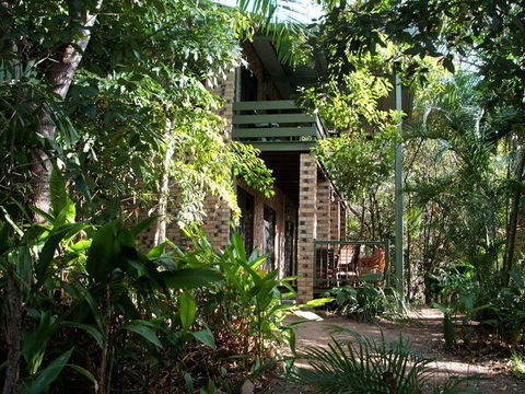 Avalon - Whitsundays Accommodation 0