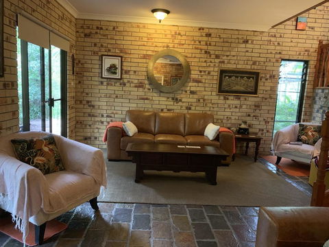 Avalon - Whitsundays Accommodation 2